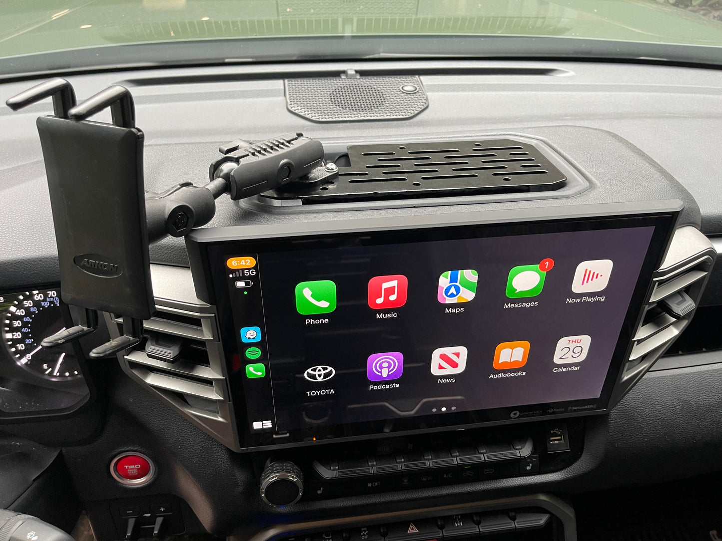 2022-2025 Tundra Dash Mount