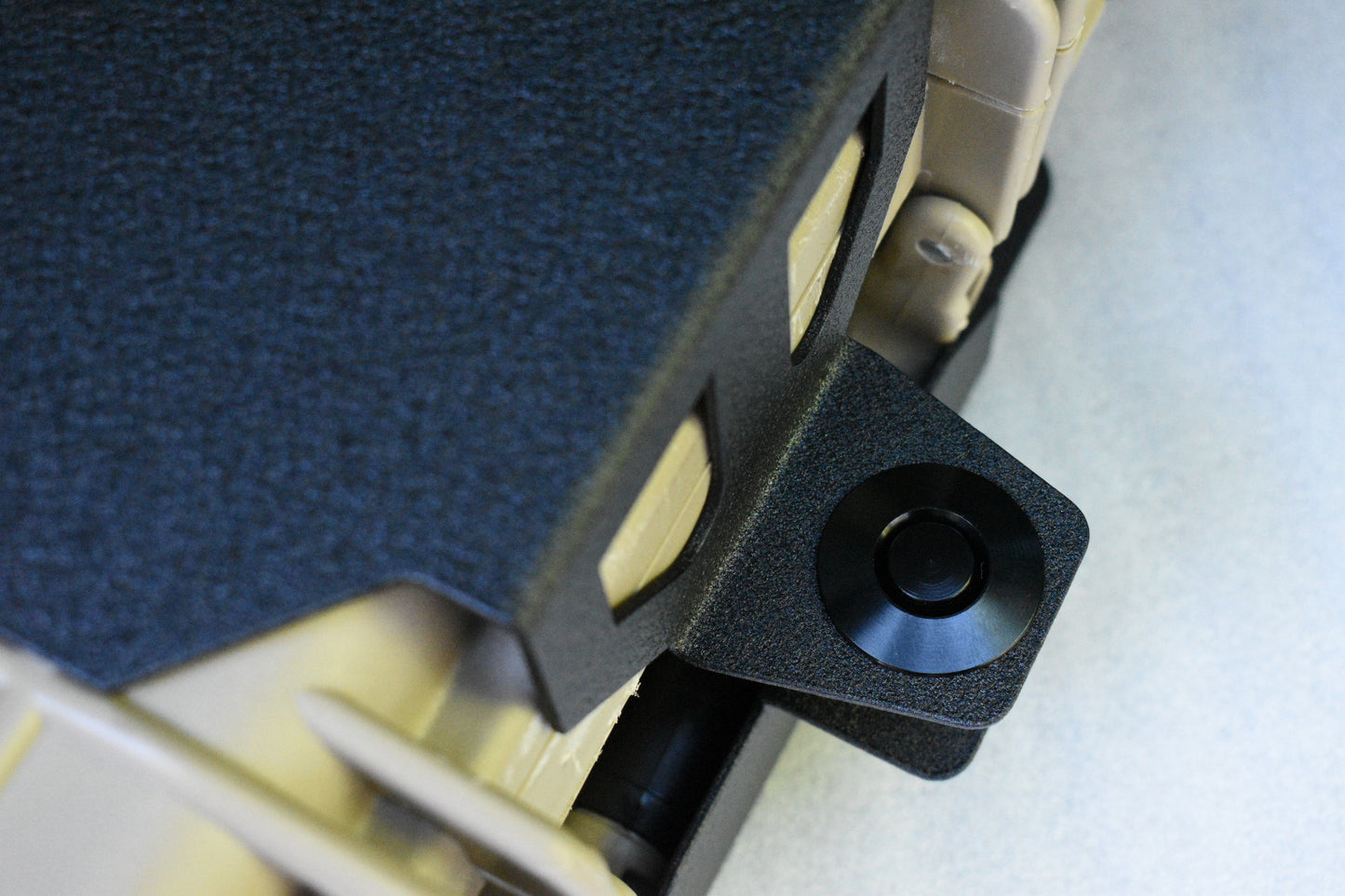 Apache Case Mounts