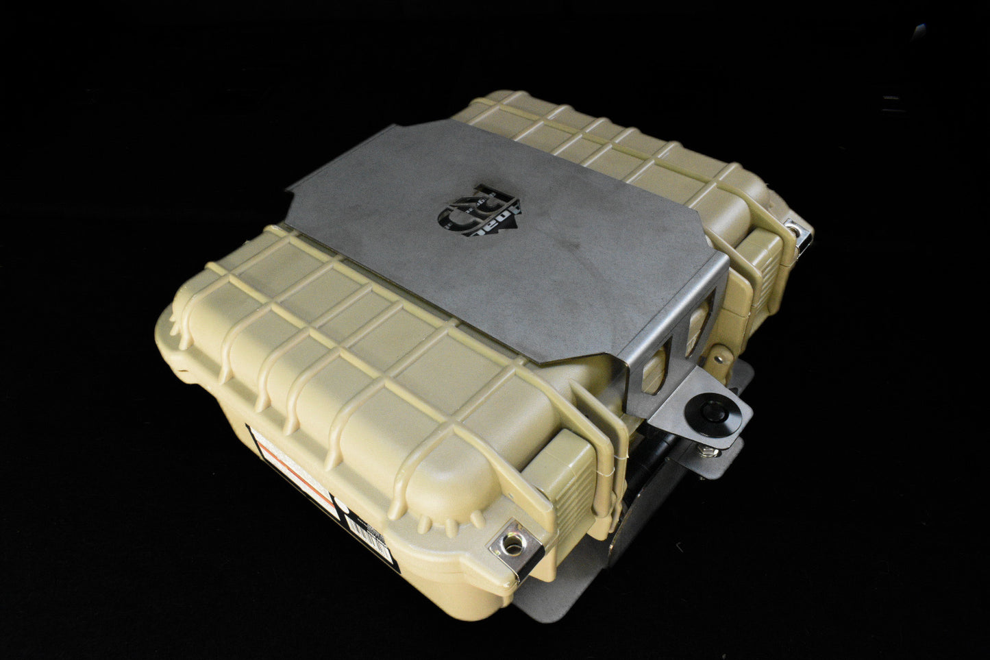 Apache Case Mounts